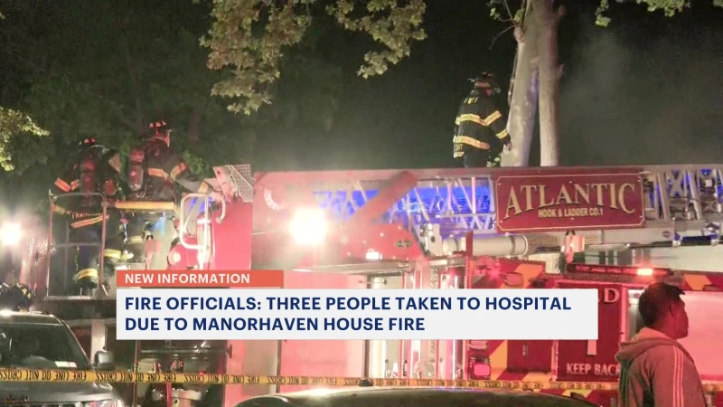 Story image: Officials: 3 people hospitalized following Manorhaven house fire