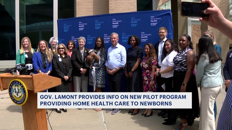 Story image: Pilot program at Bridgeport Hospital helps families with newborns