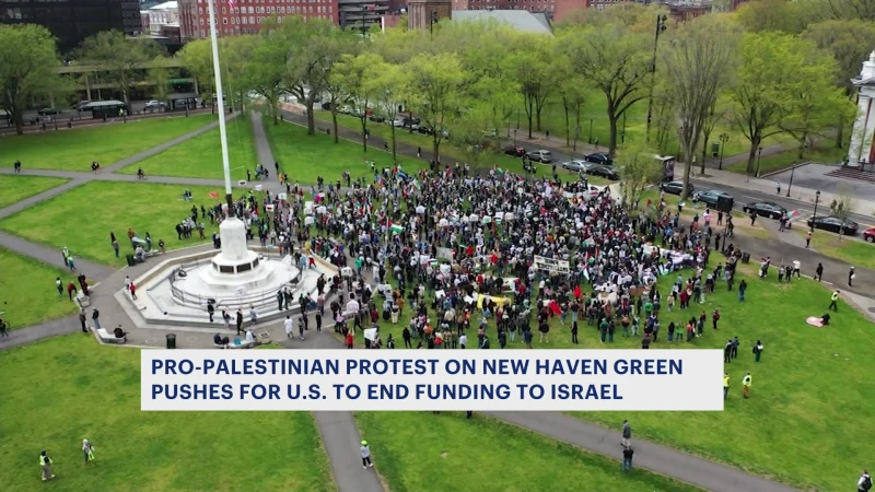 Story image: ​Thousands march in pro-Palestinian protest on New Haven Green