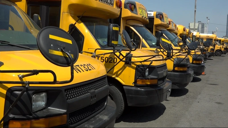 Story image: New electric school buses to replace full NYC diesel fleet in by 2035