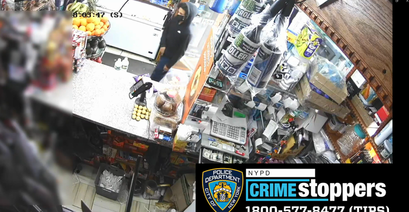 Story image: Univision 41 News Brief: Grupo de individuos intentan robar bodega en Manhattan