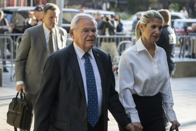 Story image: Sen. Bob Menendez reveals his wife has breast cancer as presentation of evidence begins at his trial
