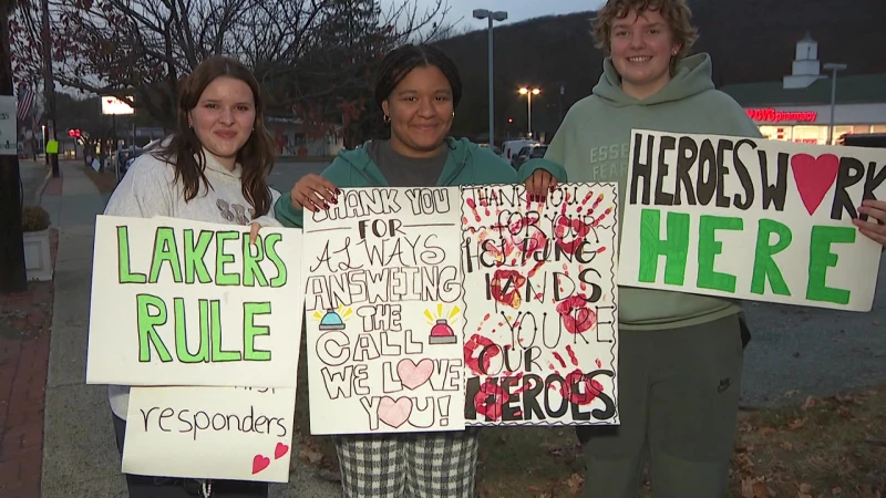 Story image: Warwick students make posters praising first responders amid wildfire response efforts