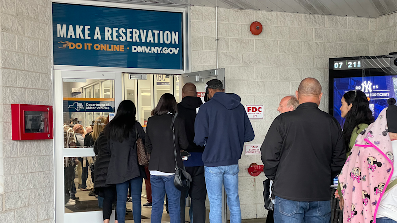 Story image: REAL ID deadline is Wednesday – but Secretary Noem says LI travelers can still fly for now