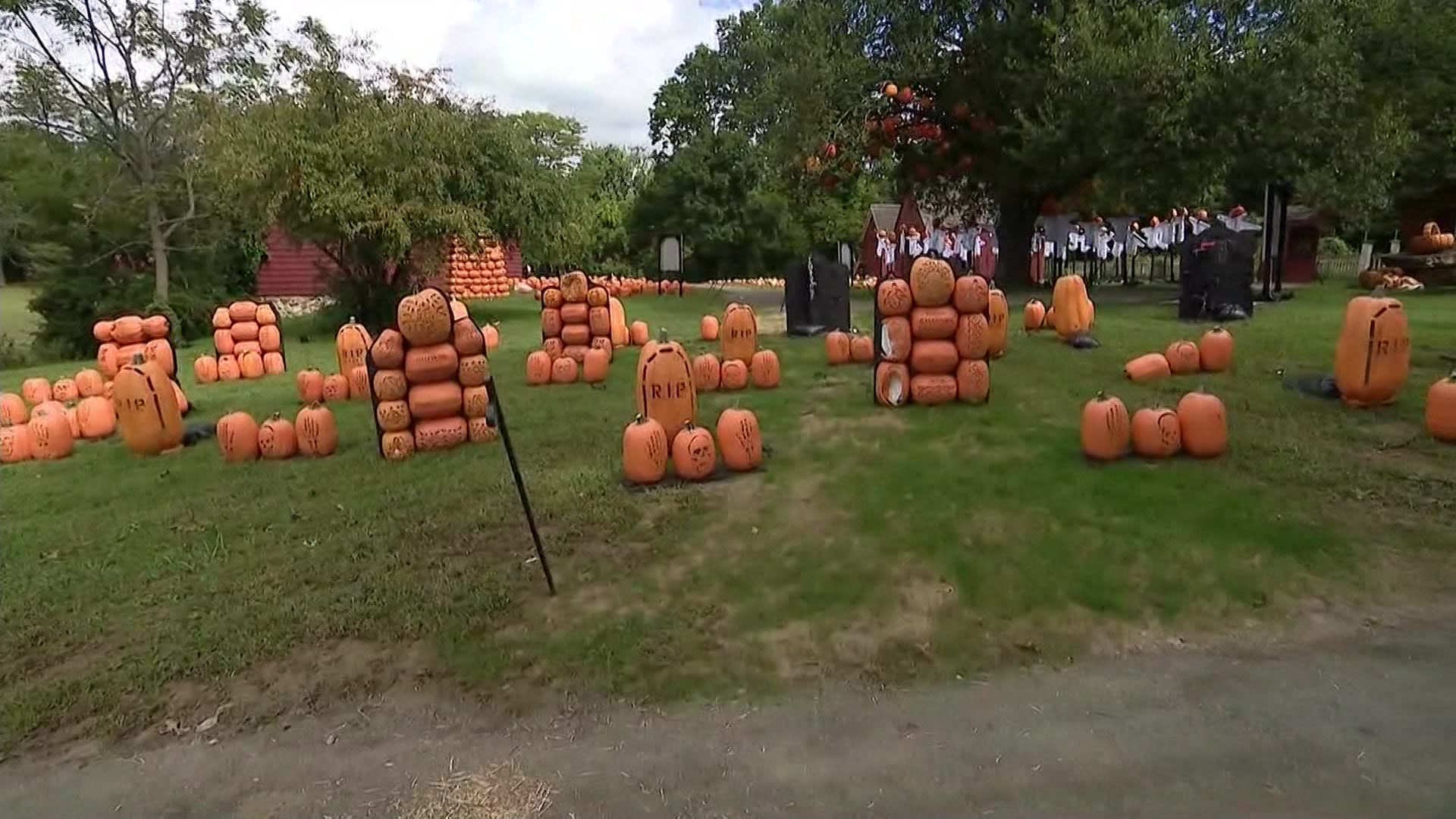 Great Jack O'Lantern Blaze fires up at Old Bethpage Village Restoration ...