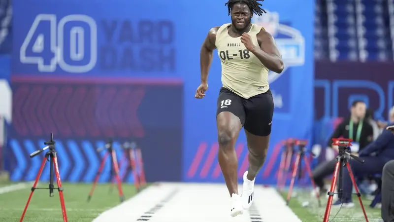 Story image: Jets trade down a spot, take Penn State offensive tackle Olu Fashanu at No. 11 in NFL draft