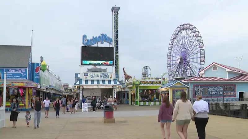 Story image: Seaside Heights beachgoers have mixed reviews about prom weekend crowd