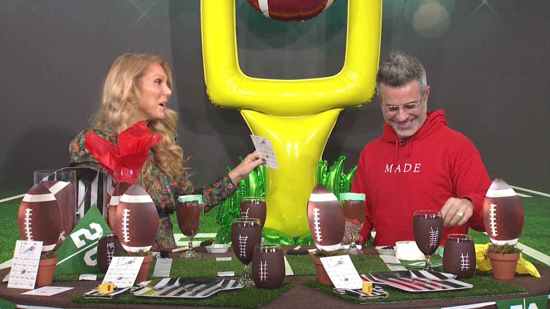 Be Well Tips On How To Score The Best Super Bowl Party Decor be-well-tips-on-how-to-score-the-best-super-bowl-party-decor