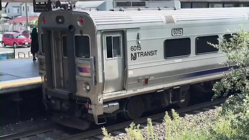 Story image: Extreme heat takes toll on NJ Transit rail service