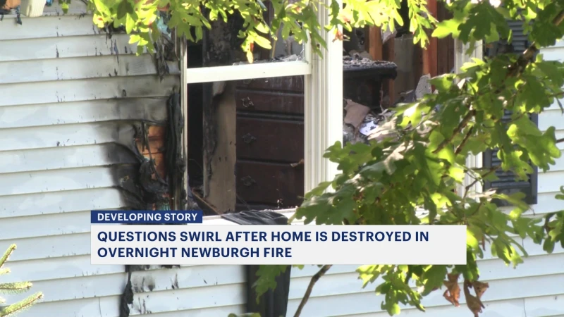 Story image: Officials: 1 killed in Newburgh house fire