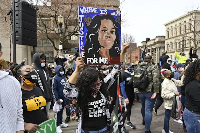 Story image: Justice Dept. opens policing probe over Breonna Taylor death