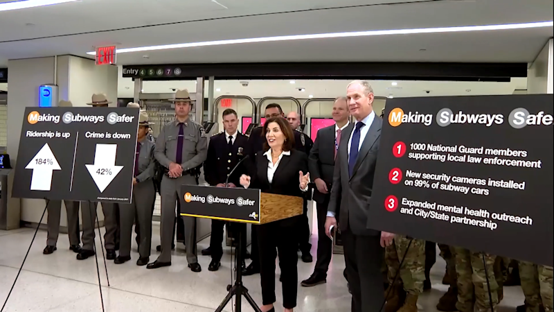 Story image: Univision 41 News Brief: Gov. Kathy Hochul anunció el despliegue de más miembros de la Guardia Nacional en el subway de NY