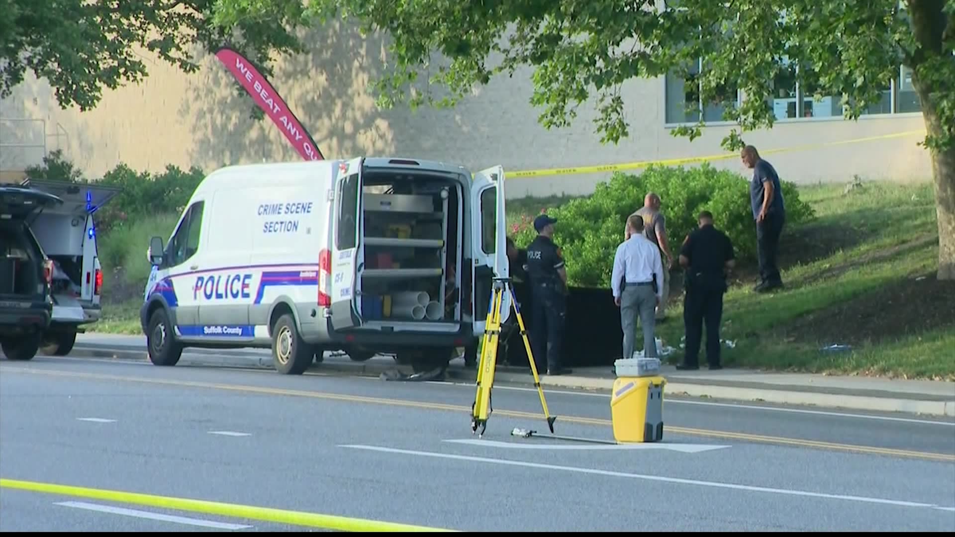 Police Man on electric scooter killed in Selden crash