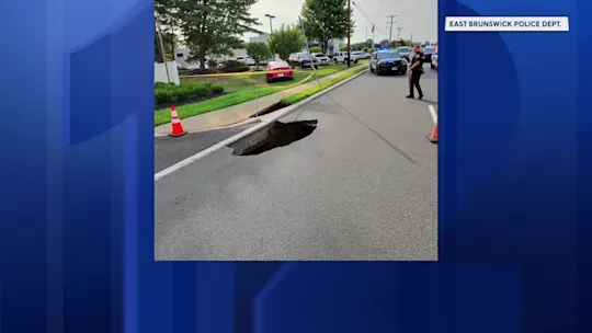 725njsinkhole_2026-07-25-06-08-13