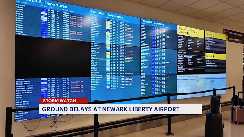 Story image: Nor’easter causes ground stop at Newark Liberty Int’l Airport
