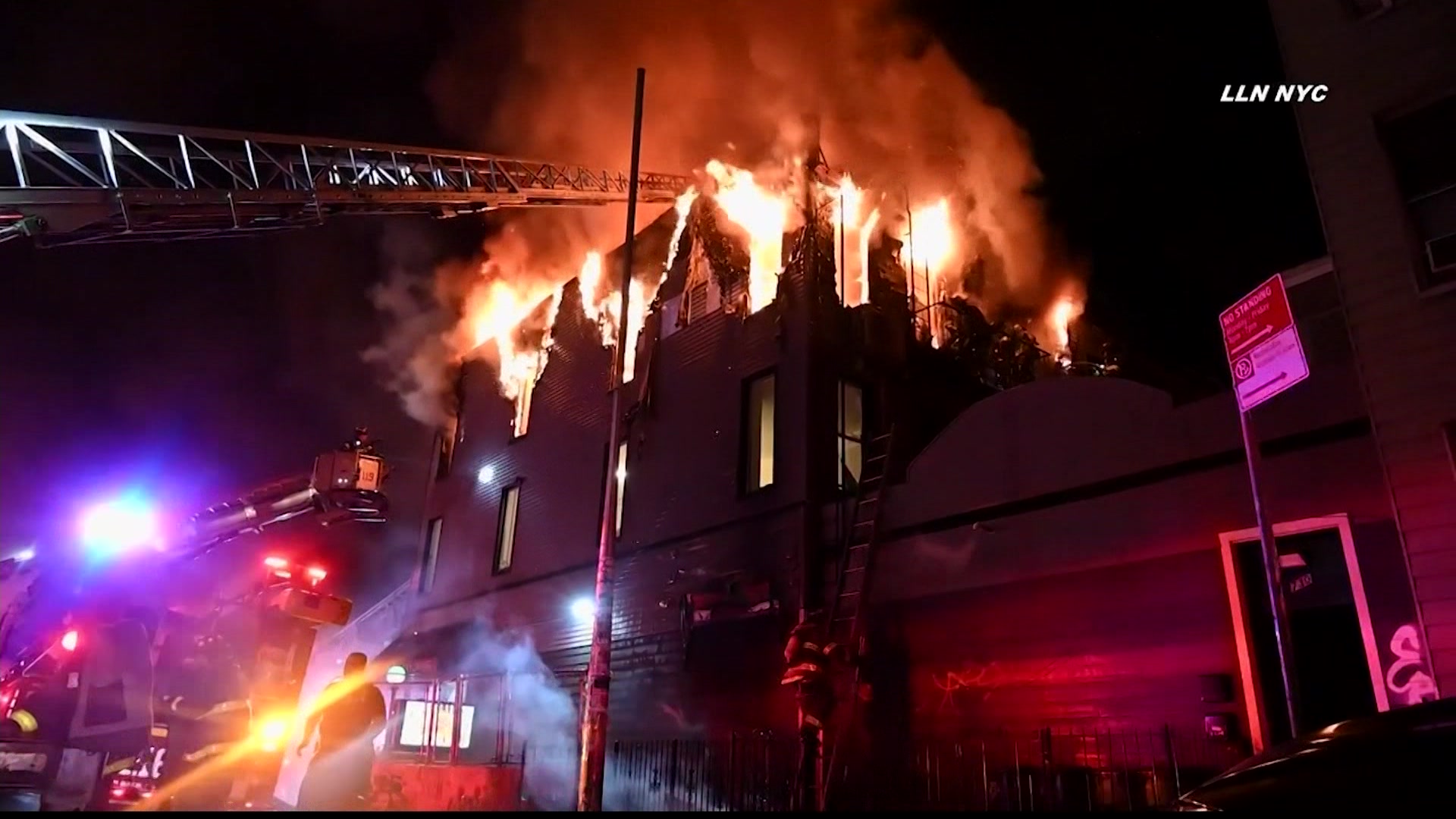 DEP: Asbestos contractors clean debris from massive Williamsburg fire 