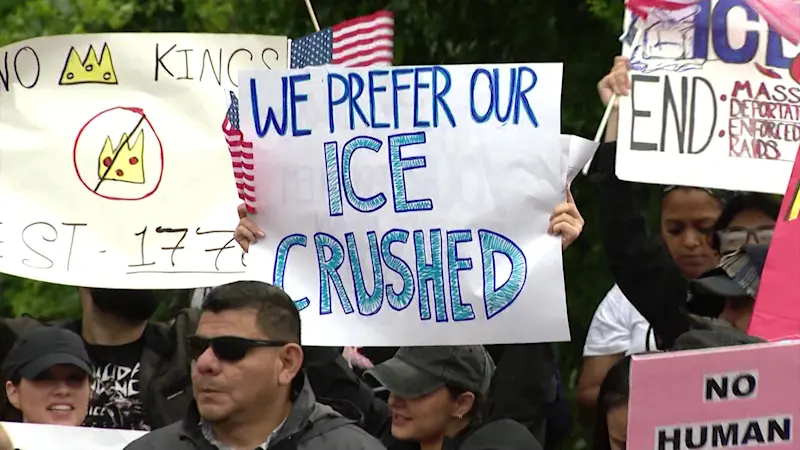 Story image: Anti-ICE protesters march through Huntington Station