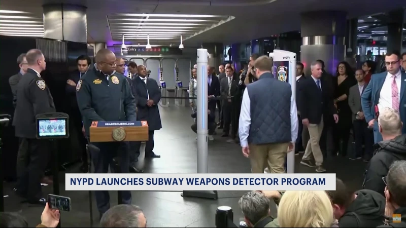 Story image: Gun detectors could arrive in NYC subway stations today as NYPD prepares pilot program