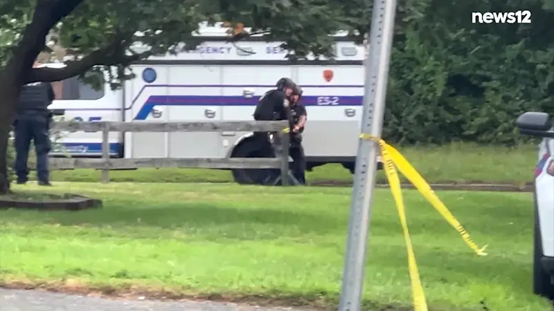 Story image: North Bay Shore murder suspect to face judge after allegedly shooting officer