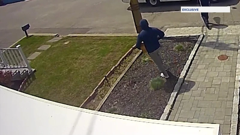 Story image: Caught on camera: Man stole package from delivery person at Babylon house