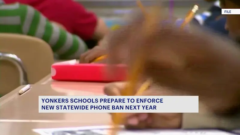 Story image: Yonkers Public Schools starts planning to "bell to bell" devices ban