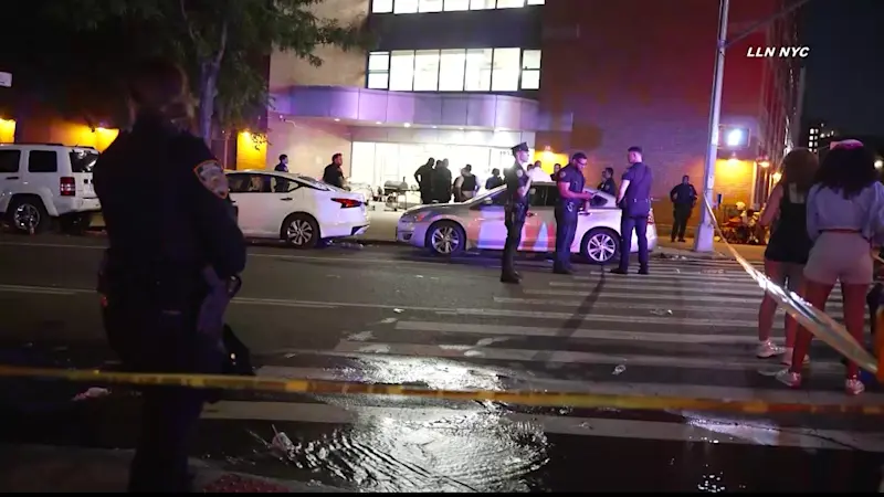 Story image: 3 people injured in West Farms shooting