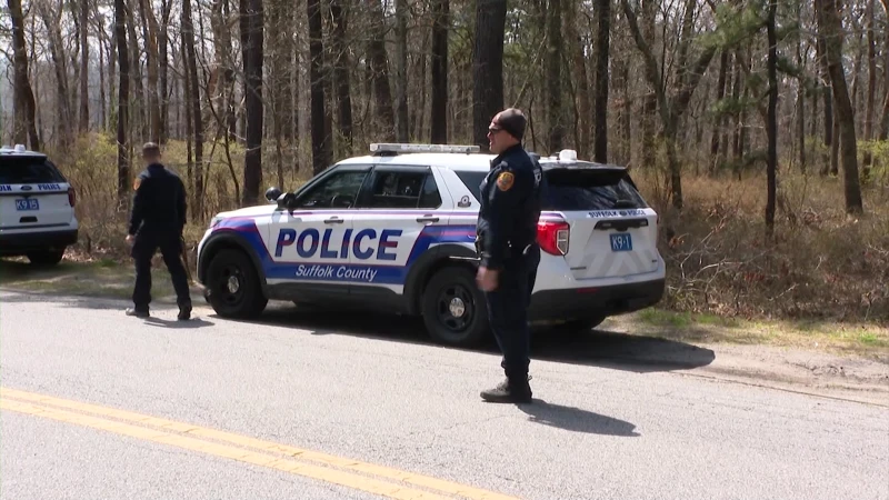 Story image: Police return to Manorville to continue search in connection to Gilgo Beach case
