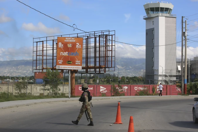 Story image: US prohibits airlines from flying to Haiti and UN suspends flights after planes were shot by gangs