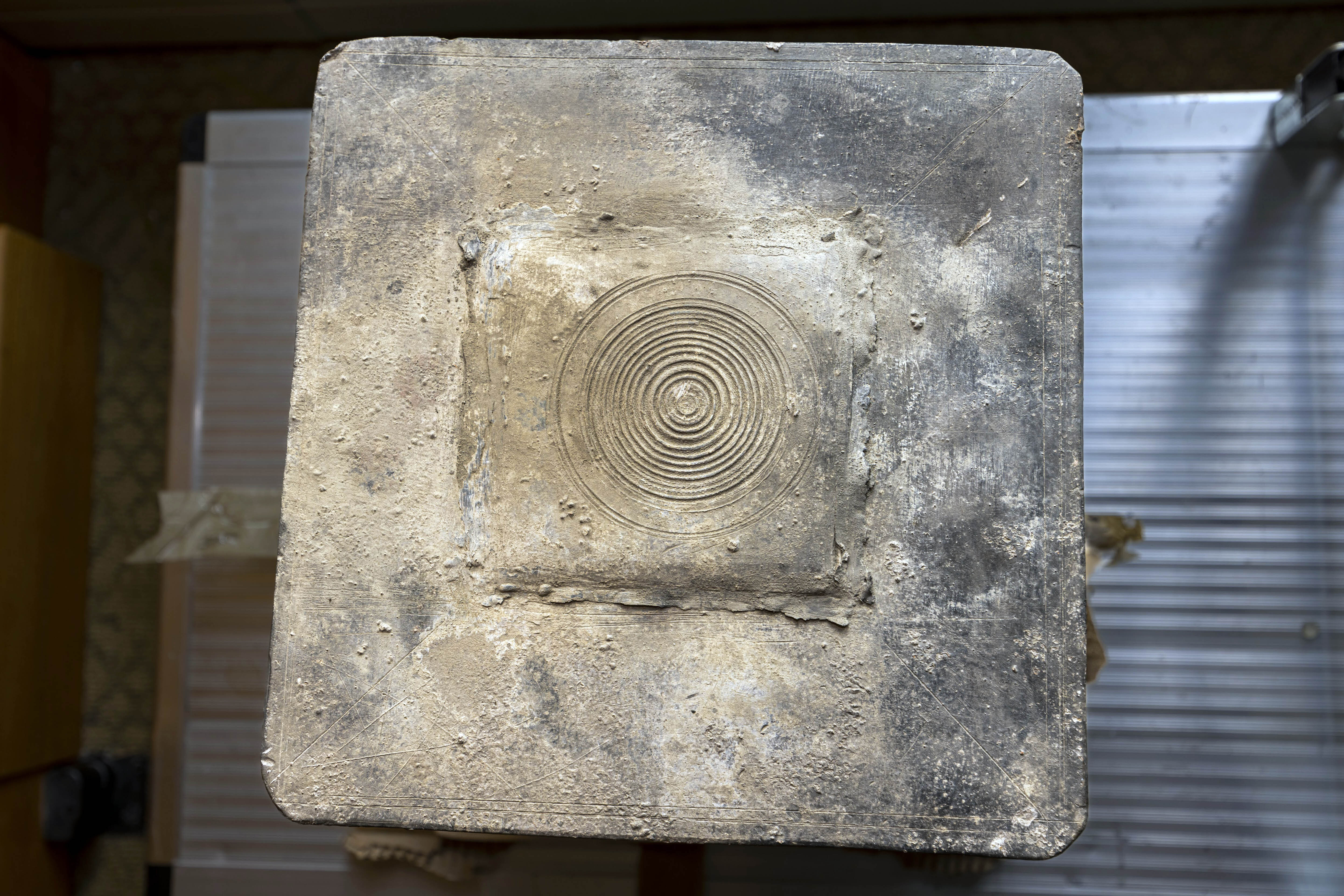 AP23237740415960.jpg