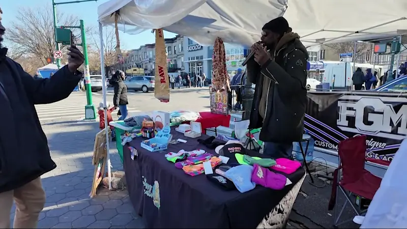 Story image: Street vendors brave the cold on Eastern Parkway