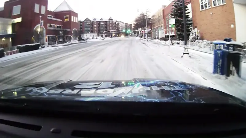 Story image: Thunderbolt 12: Snowstorm and ice make for treacherous driving