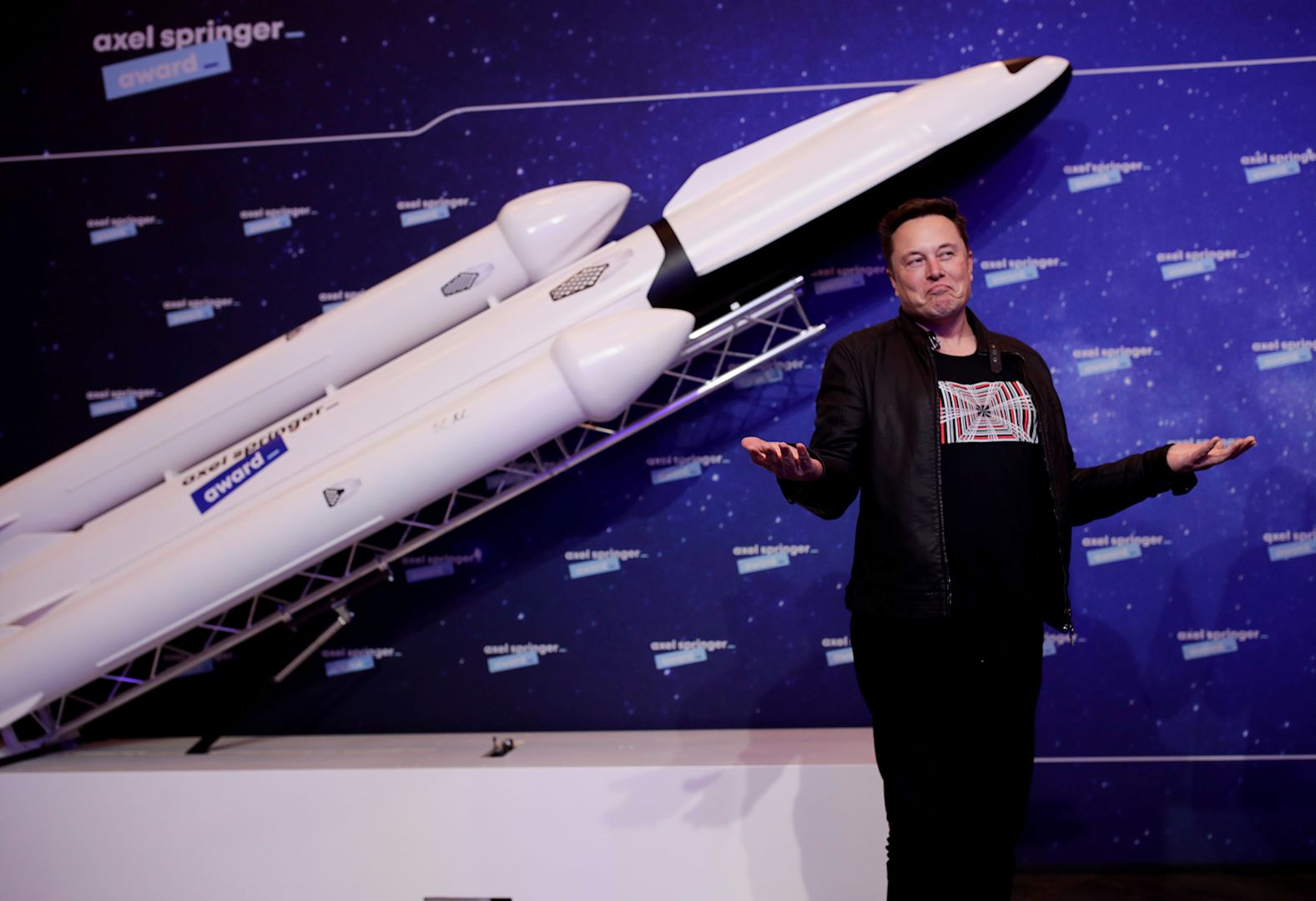 Elon Musk ‘confident’ in manned SpaceX mission to Mars in 2026