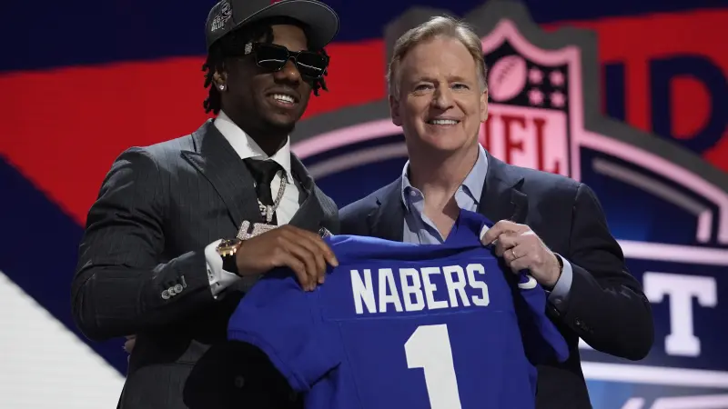 Story image: New York Giants add explosive receiving threat, taking Malik Nabers of LSU at No. 6 in NFL draft