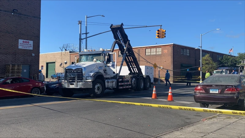 Story image: Con Ed restores power for over 9,000 customers after truck takes down wires