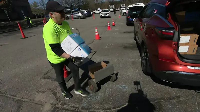 Story image: Island Harvest delivering thousands of meals to food pantries throughout LI  