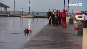 NEWS 12 EXCLUSIVE: ‘He drove into the water.’ Car drives off dock in Patchogue; News 12 crew helps in the rescue   