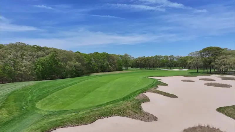 Story image: 18 Holes: Hole #7