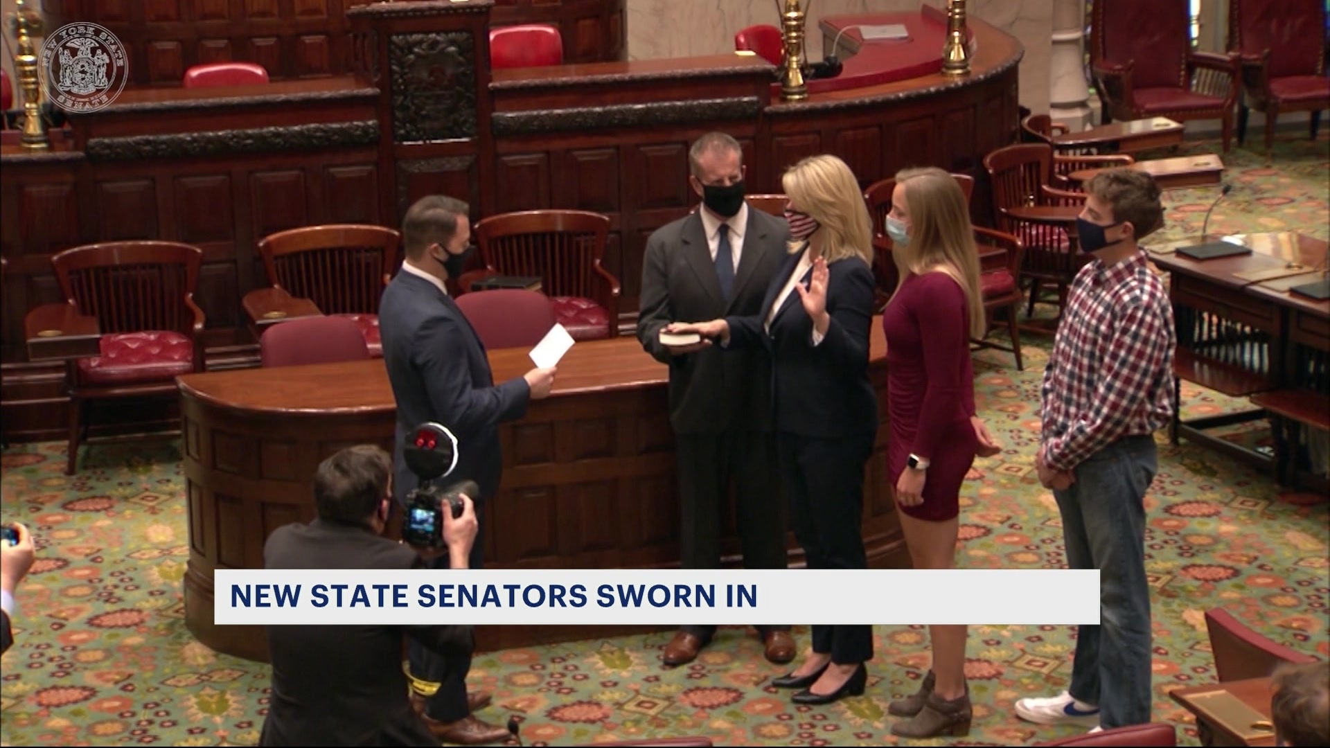 News 12 | Long Island | New Yorks Newest State Senators Sworn In
