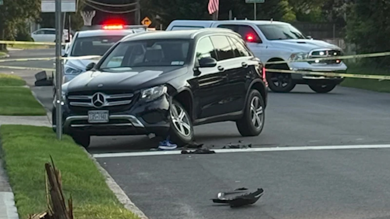 Story image: Car driven by teen careens into pole, then man in North Babylon