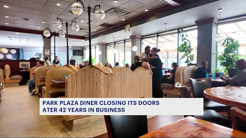 Story image: Park Plaza Diner closes after 42 years in Brooklyn Heights 