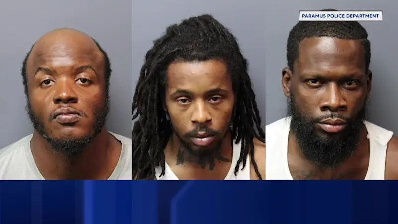 Story image: Robbery suspect rams car into Paramus police vehicles in failed escape attempt