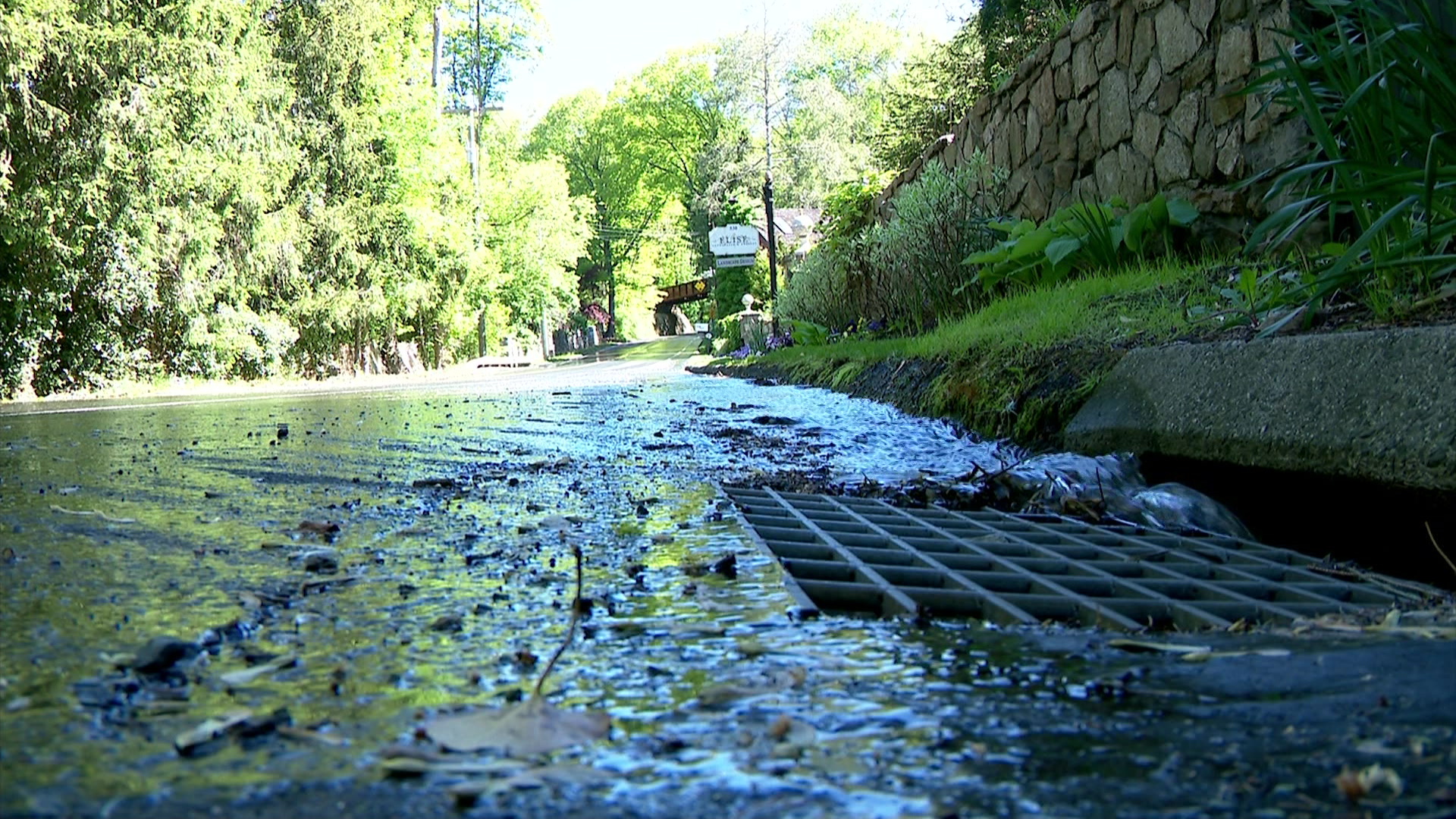 CTNewCanaanWaterMainBreak430Show051226_2026-05-12-16-42-08