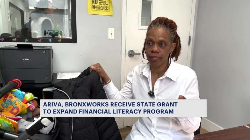 Story image: 2 Bronx organizations expand financial literacy program thanks to $1.1 million state grant 