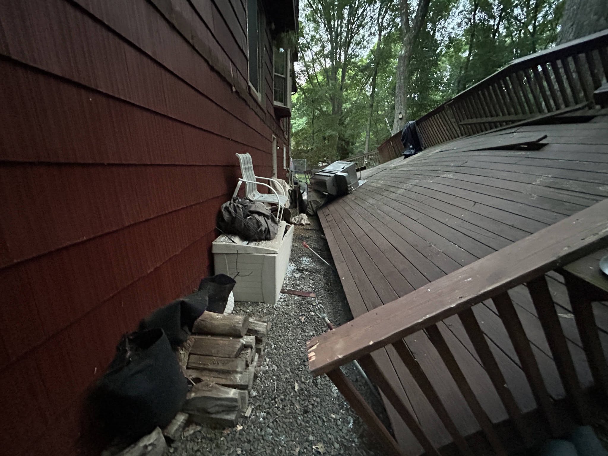 DeckCollapse2.jpg