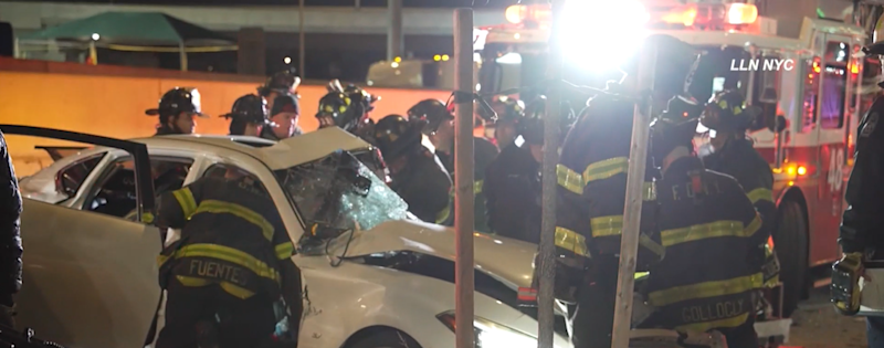 Story image: Woman dead, 4 others hurt in crash on Bruckner Boulevard