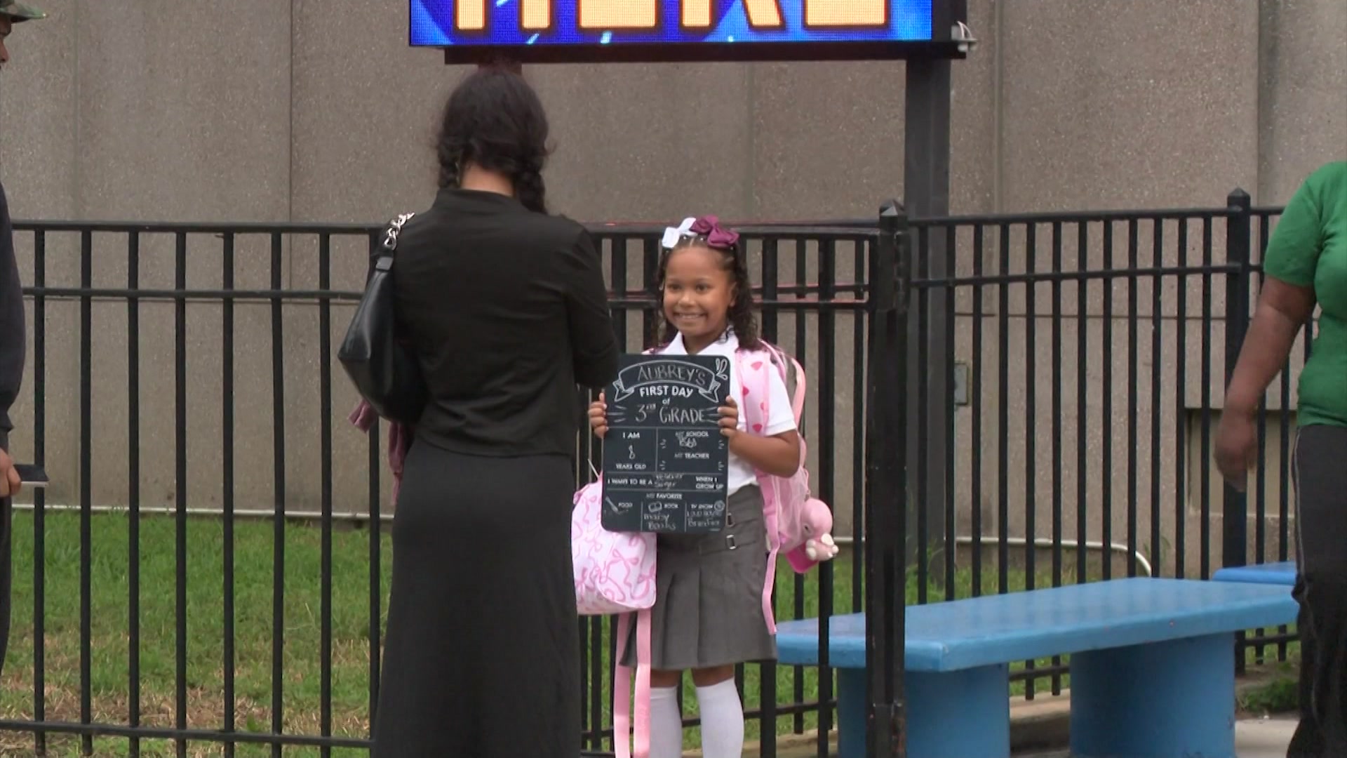 Back to school: NYC students return under new AI and screen-time rules