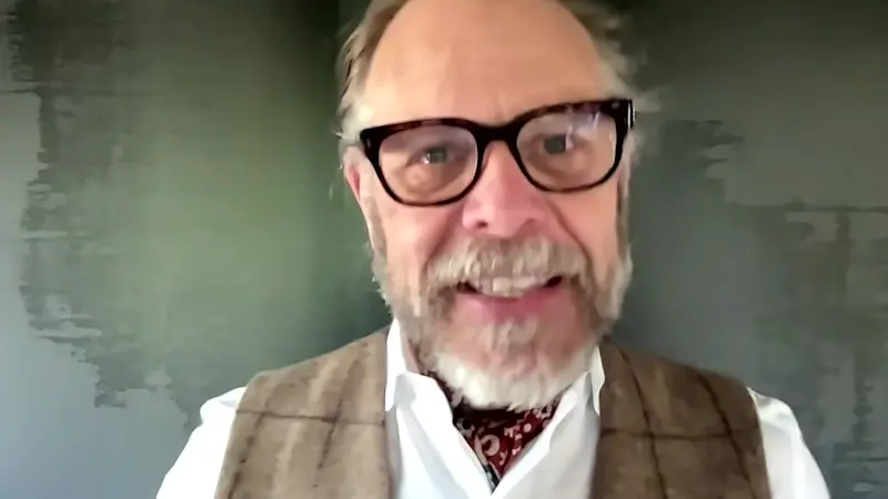 Story image: be Well: Celebrity Chef Alton Brown discusses culinary trends