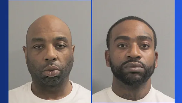 Pair from Brooklyn accused of robbing $148,000 worth of jewelry at gunpoint from Green Acres Mall