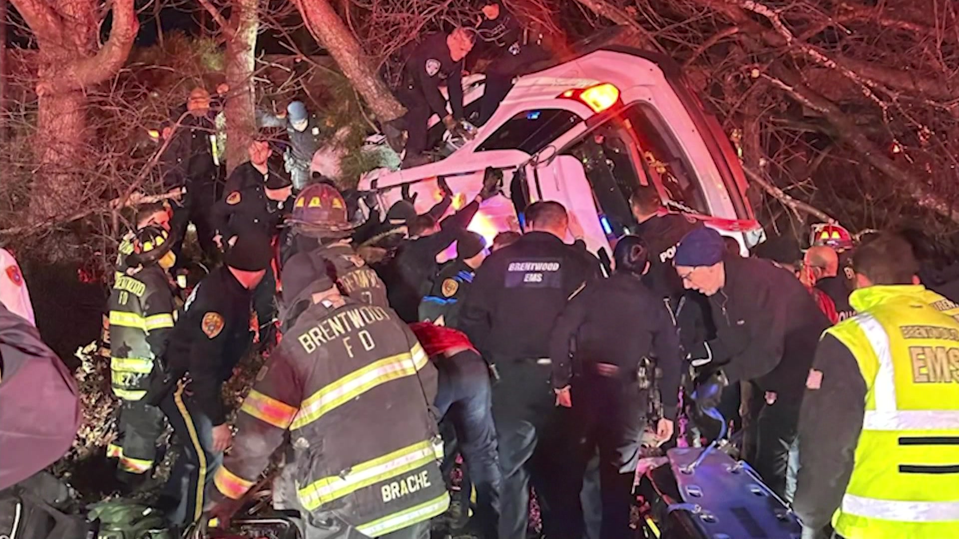 Source image for "Man sentenced to 10 years for crash that nearly left a Suffolk police officer dead"