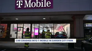 Police: Car crashes into Garden City Park T-Mobile store